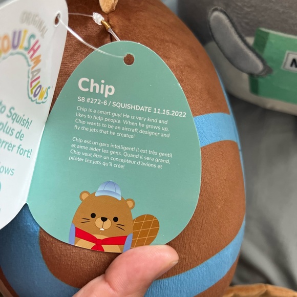 New 8” Chip the Beaver Squishmallows - Picture 11 of 11